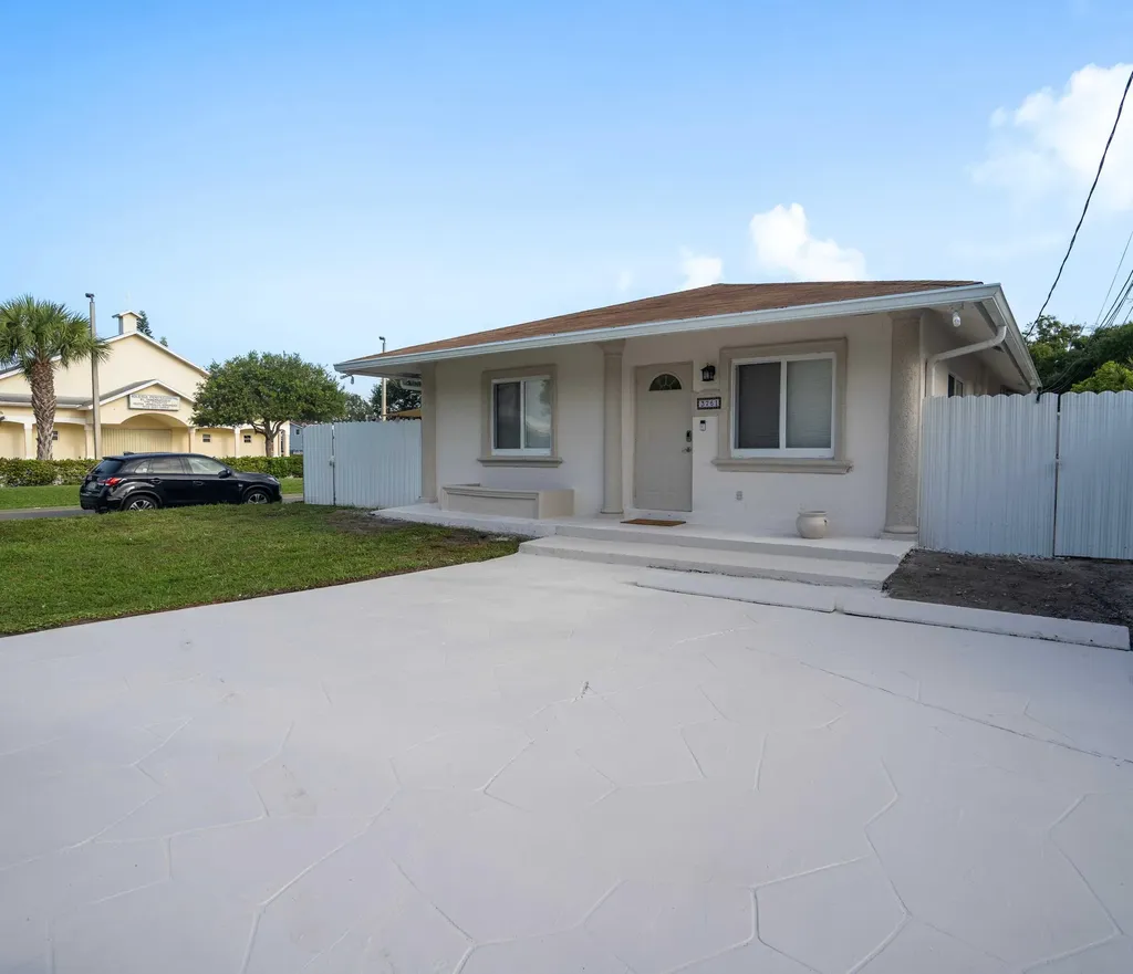 3761 Sw 14th Street Fort Lauderdale FL 33312