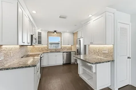 109 Wettaw Lane North Palm Beach FL 33408