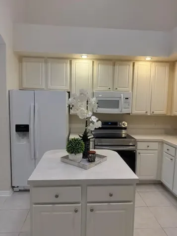 1665 SW Harbour Isles Circle Port Saint Lucie FL 34986