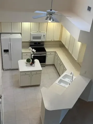 1665 SW Harbour Isles Circle Port Saint Lucie FL 34986
