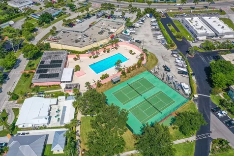 1177 Bayshore Drive Fort Pierce FL 34949