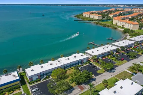 1177 Bayshore Drive Fort Pierce FL 34949