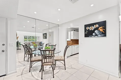 2538 Boundbrook Drive Palm Springs FL 33406