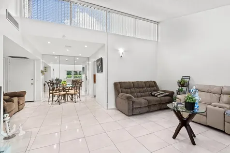 2538 Boundbrook Drive Palm Springs FL 33406