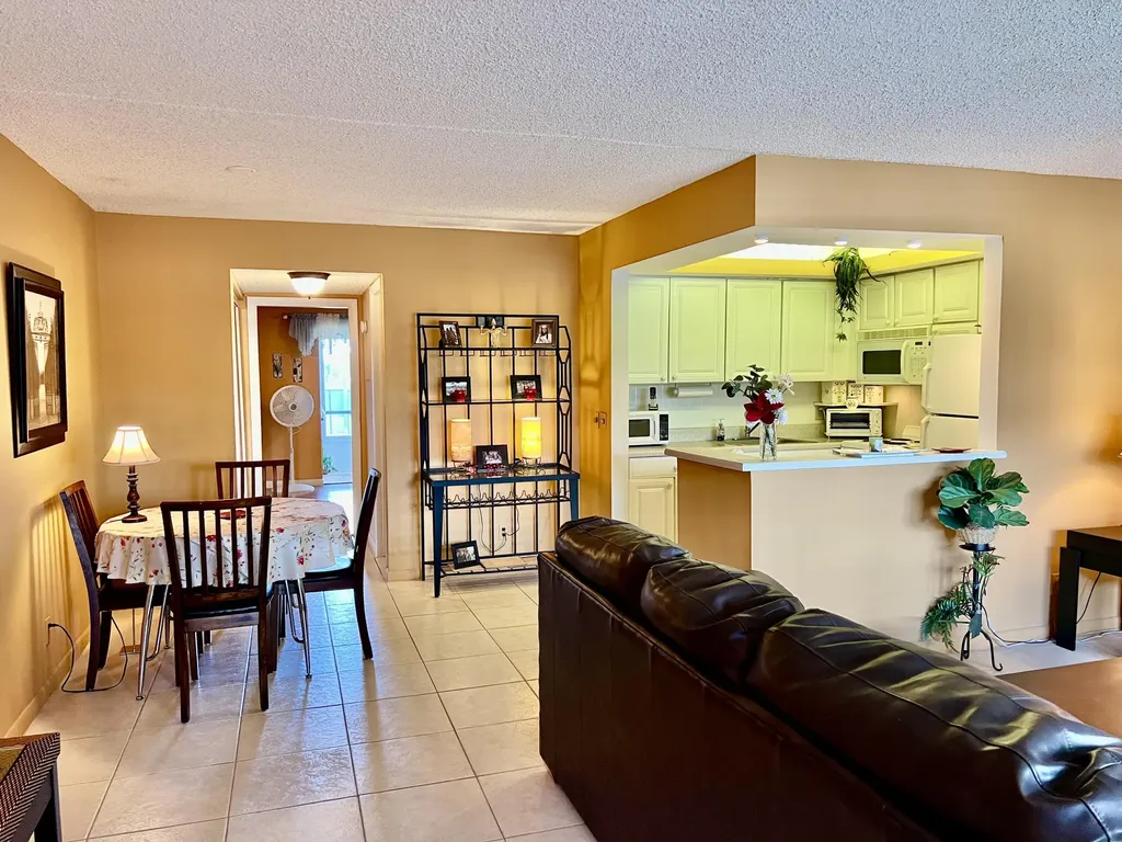 174 Lyndhurst L Deerfield Beach FL 33442