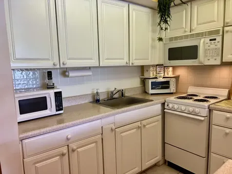174 Lyndhurst L Deerfield Beach FL 33442