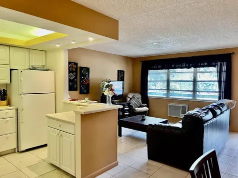 174 Lyndhurst L Deerfield Beach FL 33442