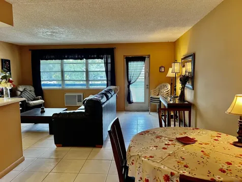 174 Lyndhurst L Deerfield Beach FL 33442