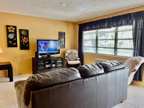 174 Lyndhurst L Deerfield Beach FL 33442