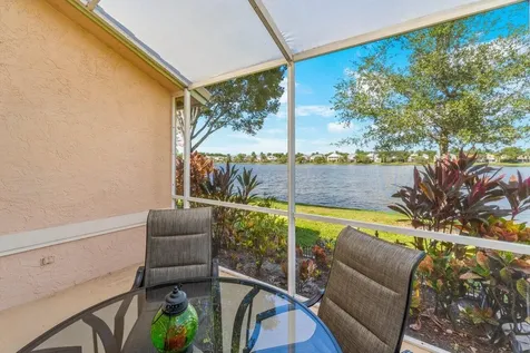 10679 Lake Shore Drive Wellington FL 33414