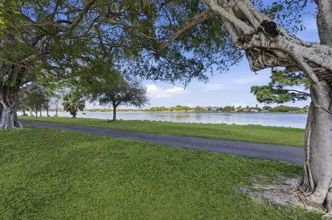 1814 Lake Osborne Drive Lake Worth Beach FL 33461