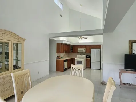 2607 SE Tropical East Circle Port Saint Lucie FL 34952