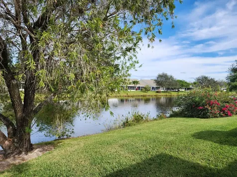 2607 SE Tropical East Circle Port Saint Lucie FL 34952