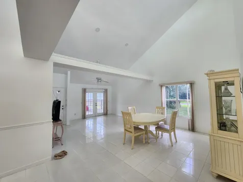 2607 SE Tropical East Circle Port Saint Lucie FL 34952