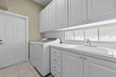 2699 Muskegon Way West Palm Beach FL 33411