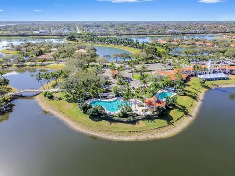2699 Muskegon Way West Palm Beach FL 33411