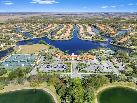 2699 Muskegon Way West Palm Beach FL 33411