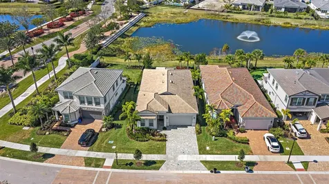 10772 Northbrook Circle Palm Beach Gardens FL 33412