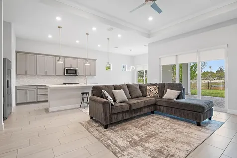 10772 Northbrook Circle Palm Beach Gardens FL 33412