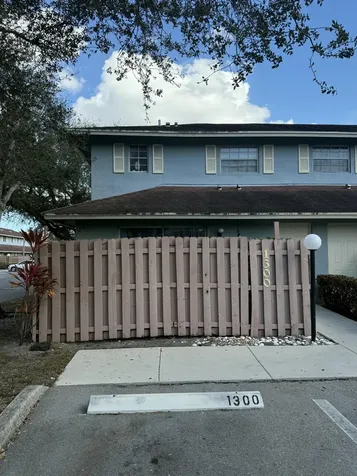 1300 Cypress Way Palm Springs FL 33406
