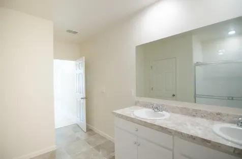 6205 NW Regent Street Port Saint Lucie FL 34983