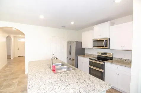 6205 NW Regent Street Port Saint Lucie FL 34983