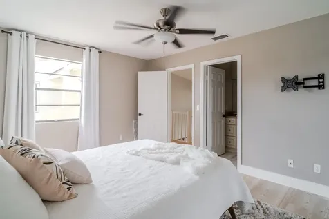 8016 Edgemere Lane Palm Beach Gardens FL 33410