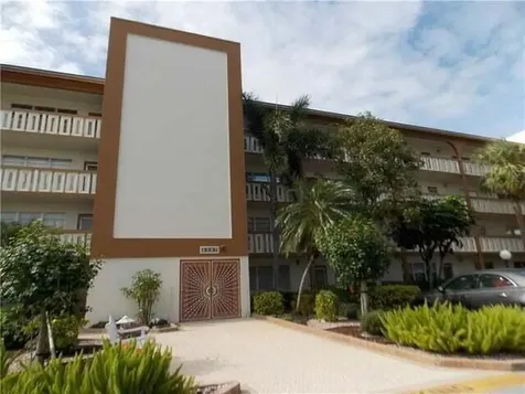 4302 Martinique Circle Coconut Creek FL 33066