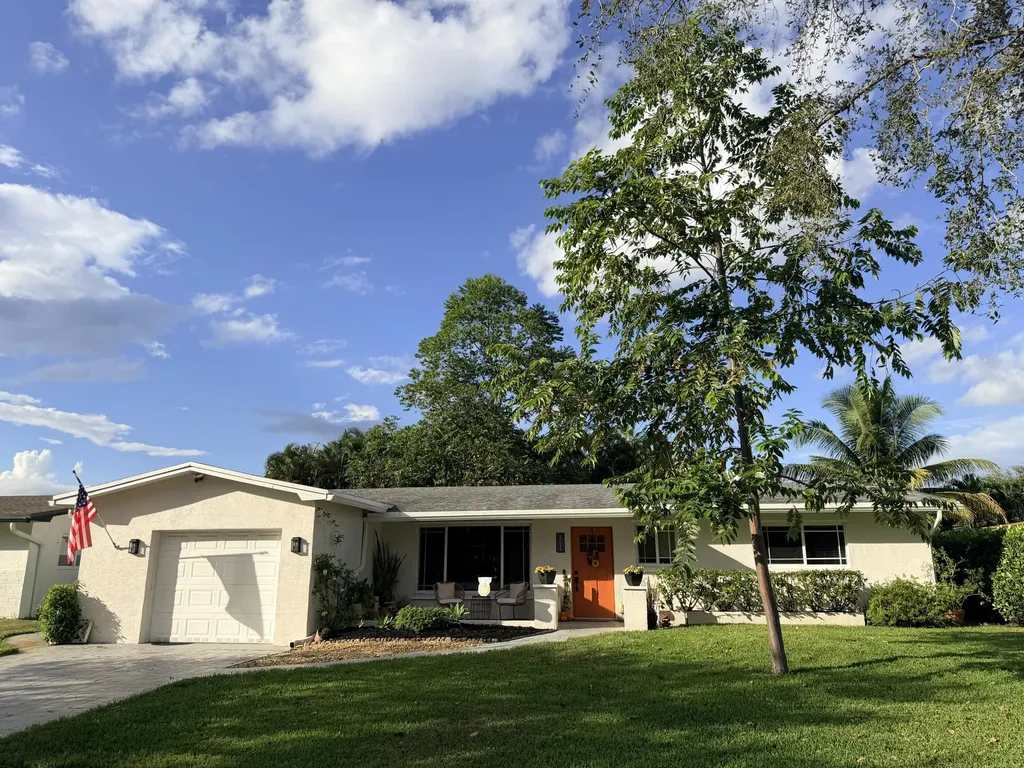 10611 Nw 18th Place Pembroke Pines FL 33026