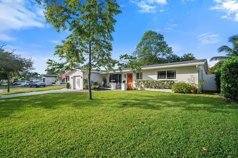 10611 Nw 18th Place Pembroke Pines FL 33026