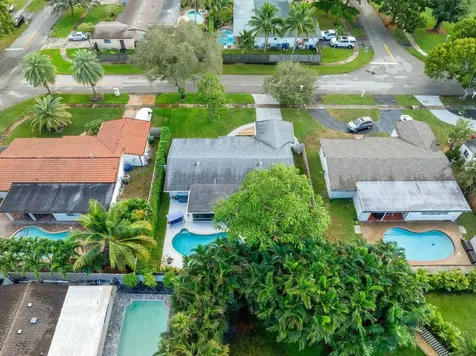 10611 Nw 18th Place Pembroke Pines FL 33026