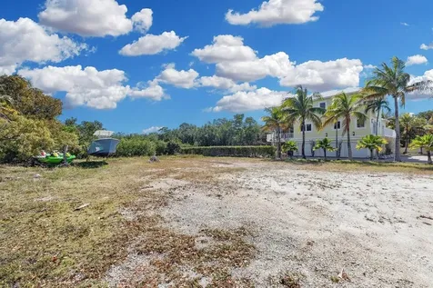 205 Stirrup Key Boulevard Marathon FL 33050