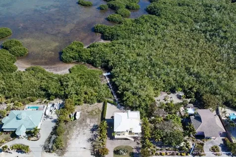 205 Stirrup Key Boulevard Marathon FL 33050