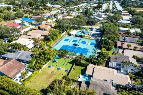 4087 Nw 2nd Court Delray Beach FL 33445