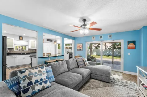 4087 Nw 2nd Court Delray Beach FL 33445
