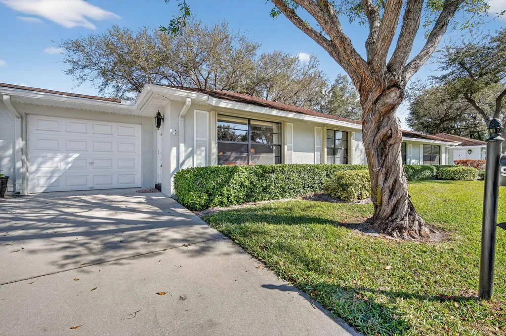 9890 Orchid Tree Trail Boynton Beach FL 33436