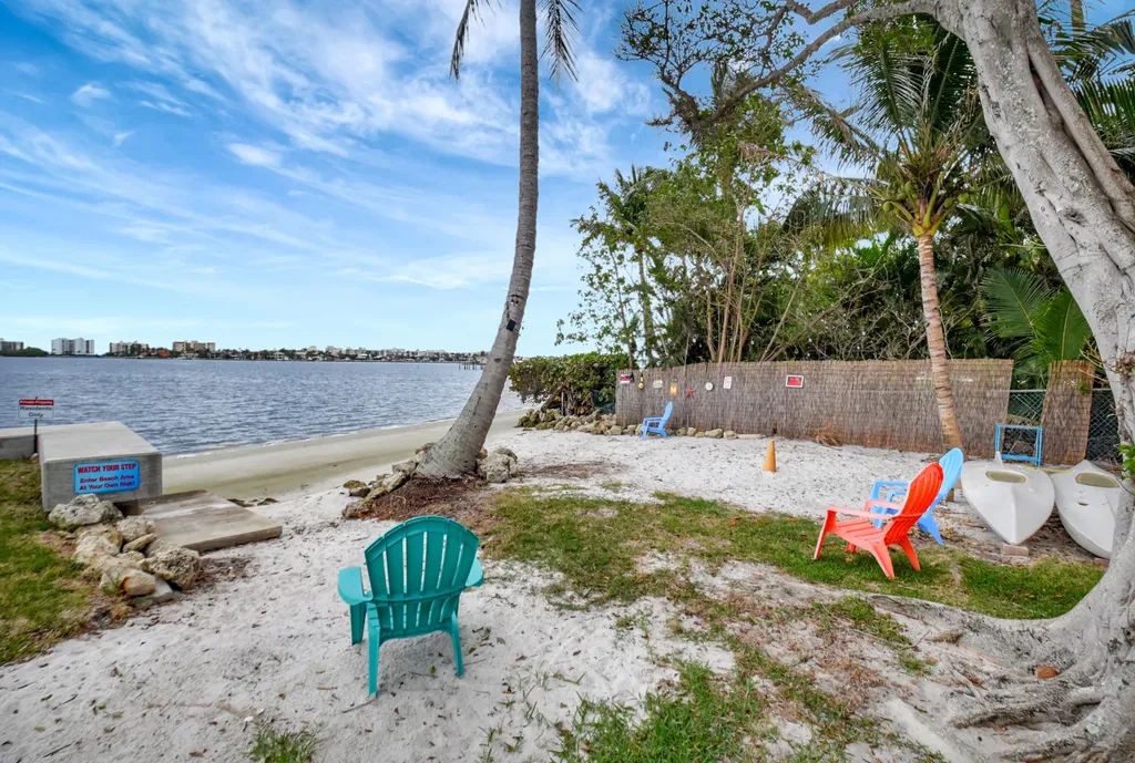 1516 S Lakeside Drive Lake Worth Beach FL 33460