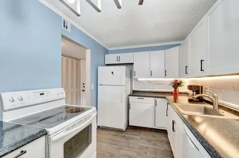 1516 S Lakeside Drive Lake Worth Beach FL 33460