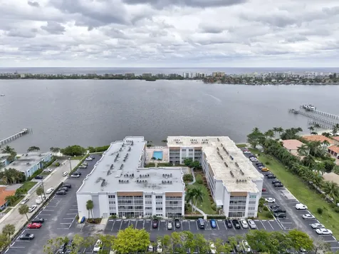 1516 S Lakeside Drive Lake Worth Beach FL 33460
