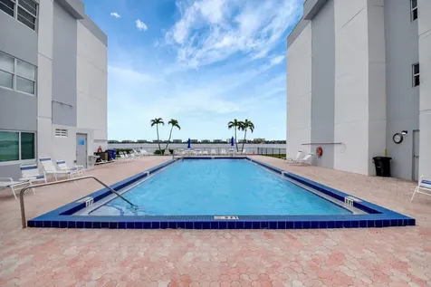 1516 S Lakeside Drive Lake Worth Beach FL 33460