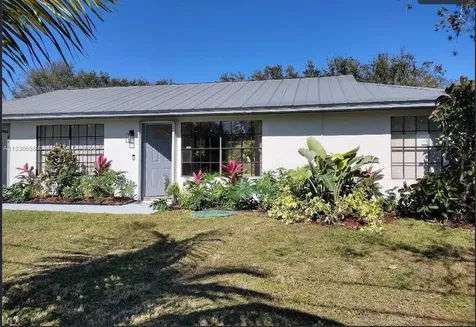 841 NW Riverside Drive Port Saint Lucie FL 34983