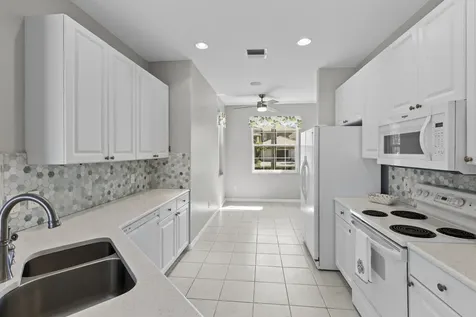 508 NW Waverly Circle Port Saint Lucie FL 34983