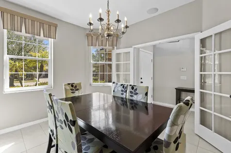 508 NW Waverly Circle Port Saint Lucie FL 34983