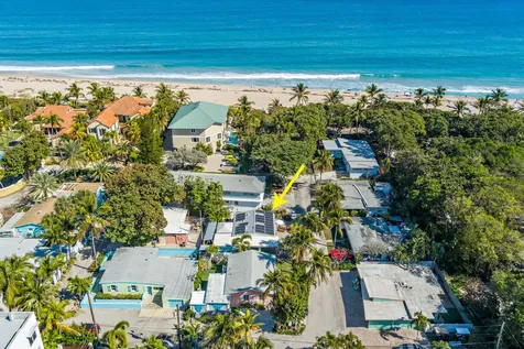 16 Surf Road Boynton Beach FL 33435
