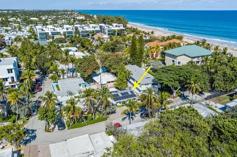 16 Surf Road Boynton Beach FL 33435