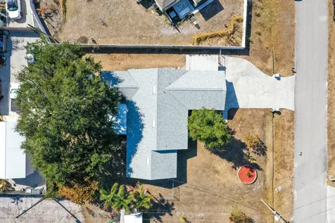211 Sw North Wakefield Circle Port Saint Lucie FL 34953