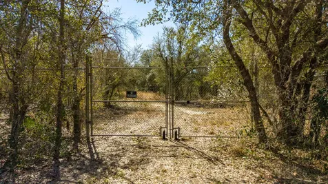 21486 NW 262nd Street Okeechobee FL 34972