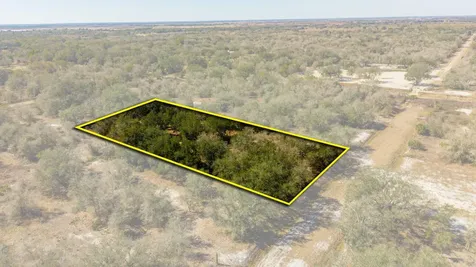 21486 NW 262nd Street Okeechobee FL 34972