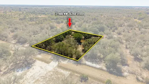 21486 NW 262nd Street Okeechobee FL 34972