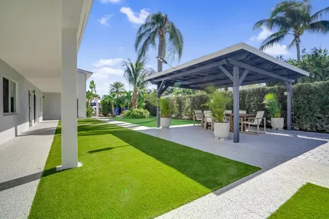2649 Lake Drive Singer Island FL 33404